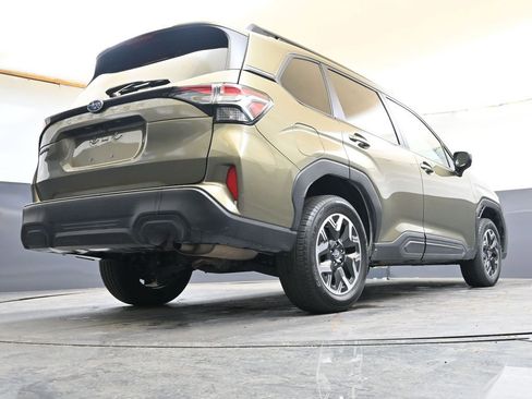 Certified 2025 Subaru Forester Premium AWD/4WD image 34