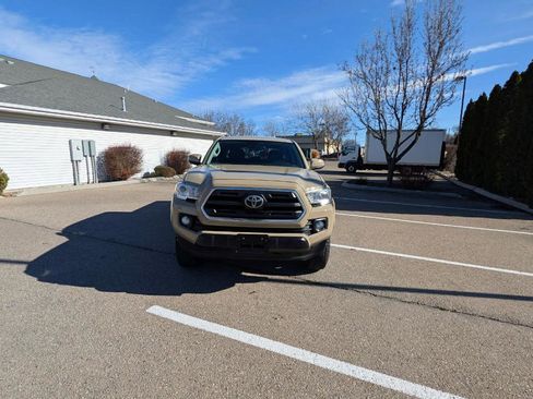 Used 2019 Toyota Tacoma SR5 image 8