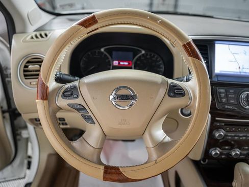Used 2015 Nissan Pathfinder Platinum image 33