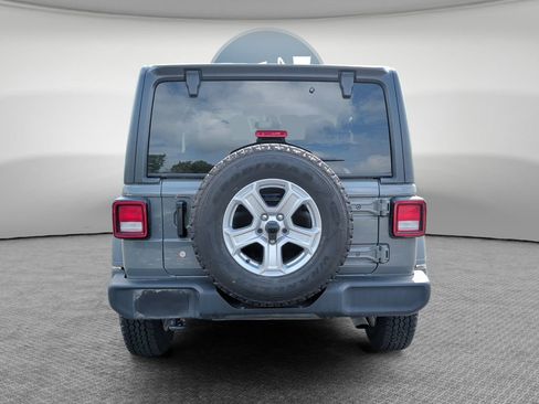 Used 2018 Jeep Wrangler Sport AWD/4WD image 5