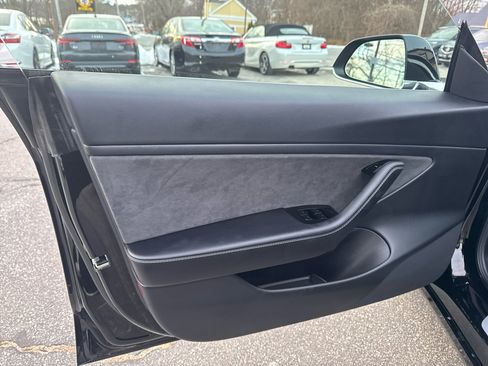 Used 2018 Tesla Model 3 Long Range image 15