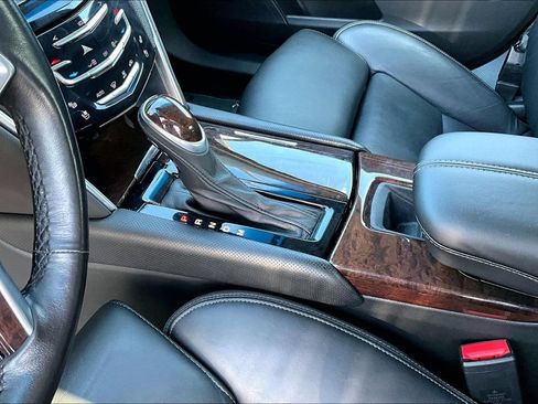 Used 2013 Cadillac XTS Luxury w/ Driver Awareness Package FWD image 19