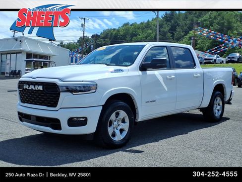 Used 2025 RAM 1500 Big Horn AWD/4WD image 1