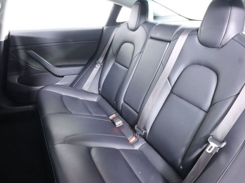 Used 2018 Tesla Model 3 Long Range image 33