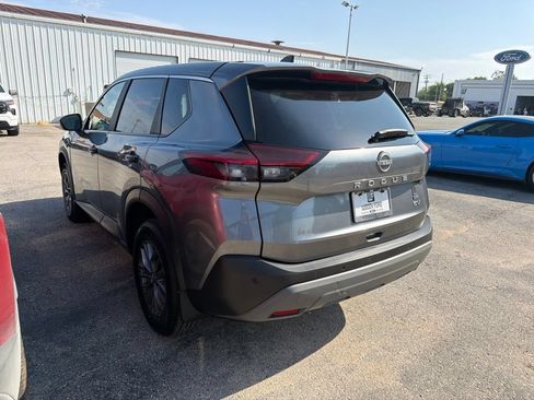 Used 2023 Nissan Rogue S FWD image 3