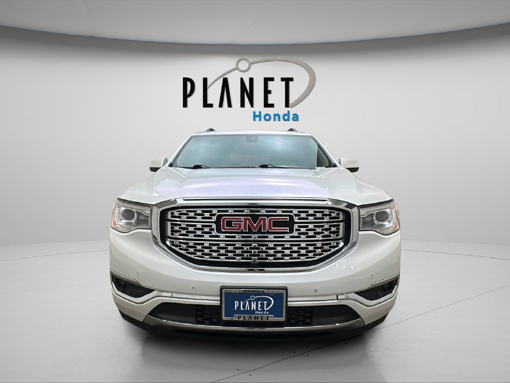 Used 2018 GMC Acadia Denali w/ Technology Package AWD/4WD image 11