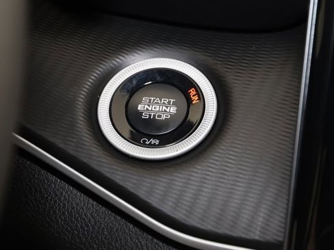 Used 2025 Jeep Grand Cherokee Laredo X w/ Luxury Tech Group I image 30