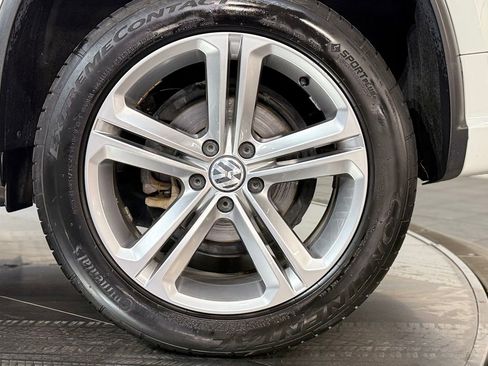 Used 2017 Volkswagen Tiguan Sport image 27