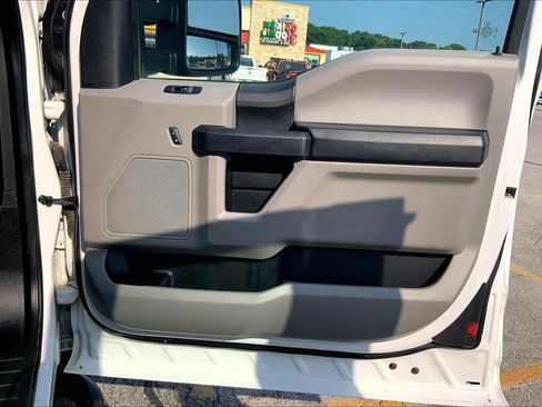 Used 2020 Ford F250 XL w/ Power Equipment Group AWD/4WD image 21
