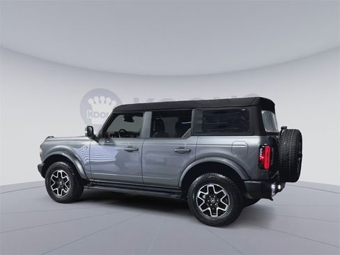 Used 2023 Ford Bronco Outer Banks image 8