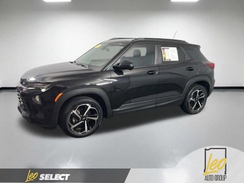 Used 2022 Chevrolet TrailBlazer RS FWD image 2