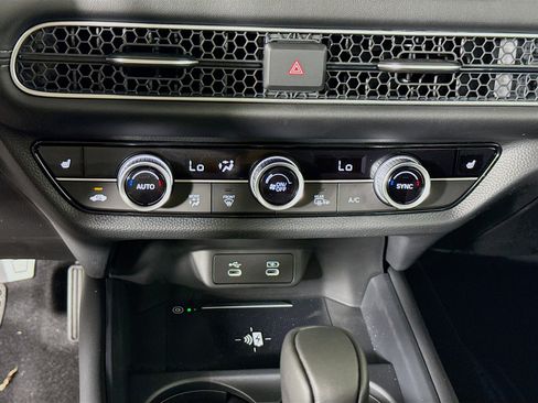 New 2026 Honda HR-V EX-L image 17