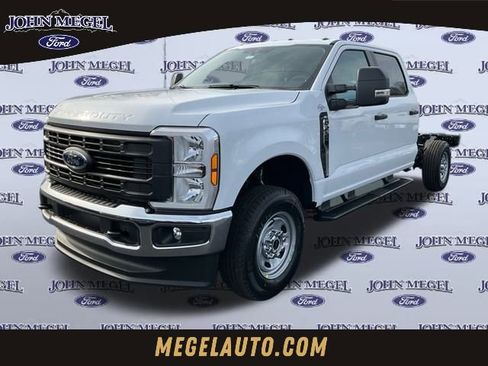 New 2026 Ford F250 XL w/ XL Chrome Package image 1