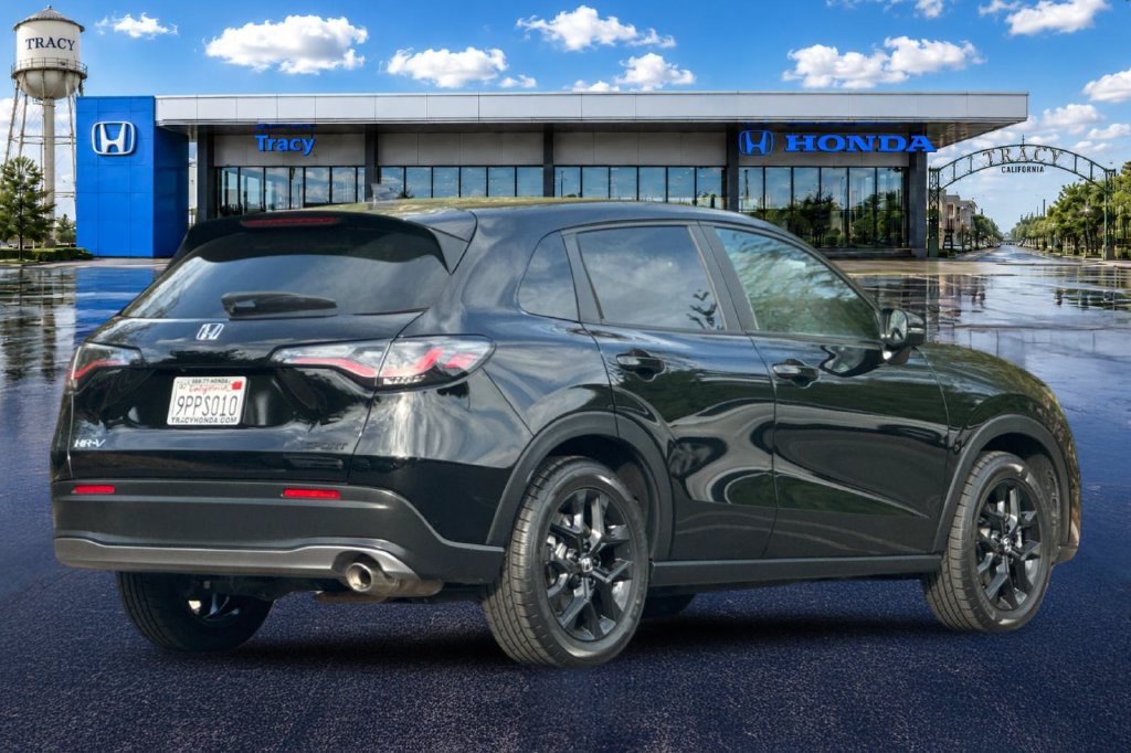 Certified 2025 Honda HR-V Sport image 6