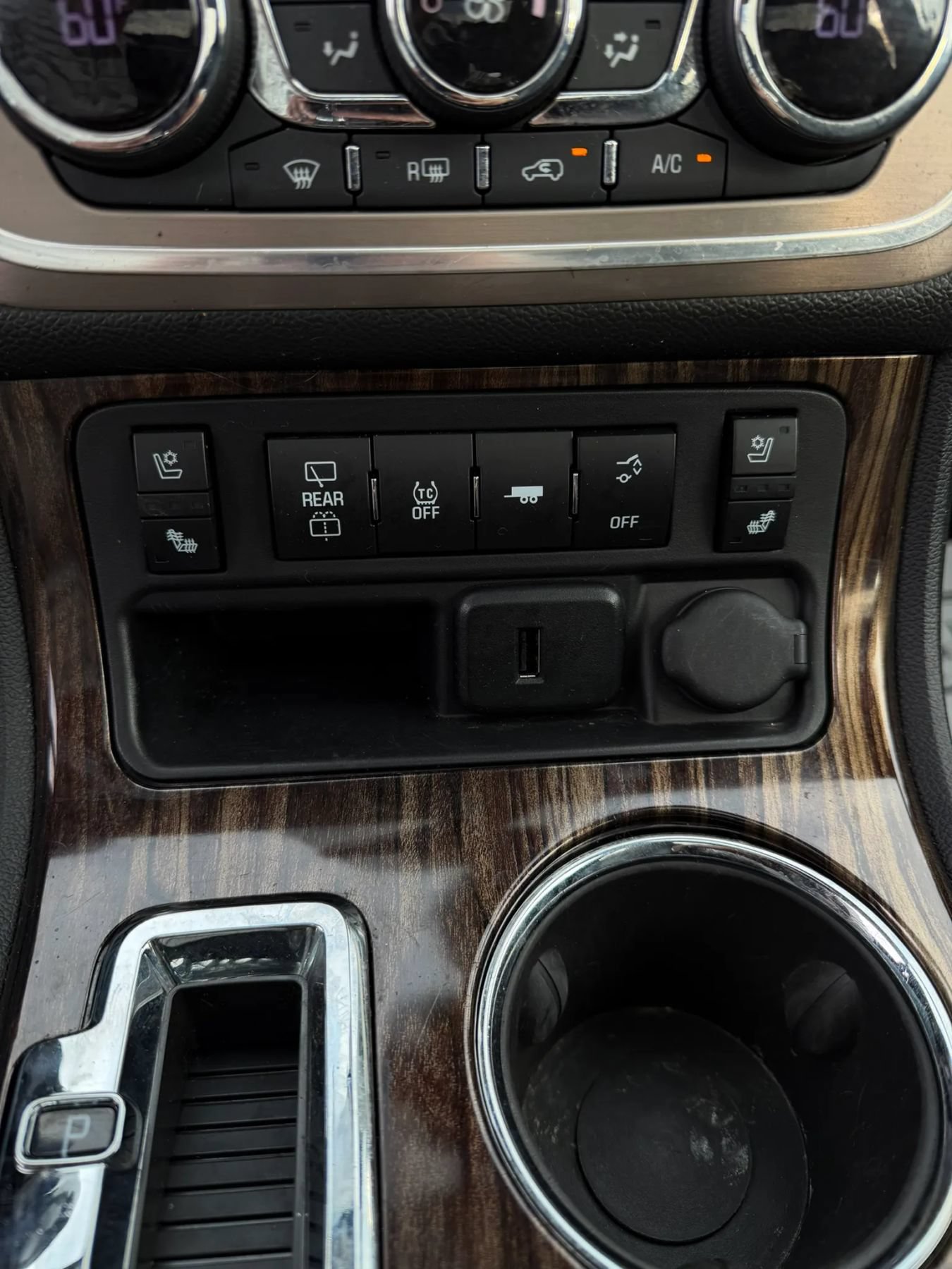 Used 2016 GMC Acadia Denali AWD/4WD image 17