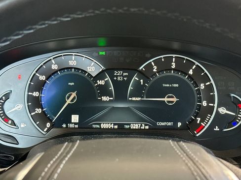 Used 2019 BMW 530i w/ Luxury Package RWD image 28