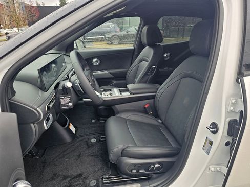 New 2026 Genesis GV60 Advance image 21