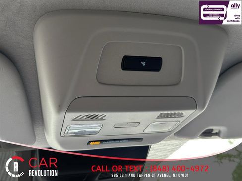 Used 2023 Ford Transit 250 Low Roof RWD image 33