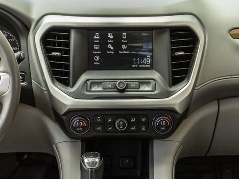 Used 2018 GMC Acadia SLE image 7