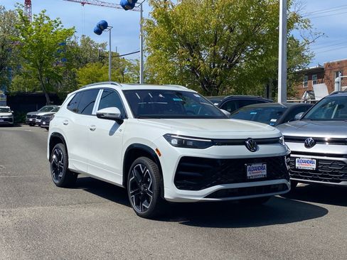 New 2026 Volkswagen Tiguan SEL R-Line AWD/4WD image 1