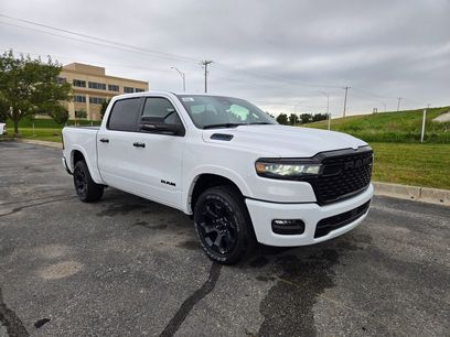 New 2025 RAM 1500 4x4 Crew Cab