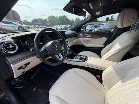 Used 2017 Mercedes-Benz E 300 4MATIC image 15