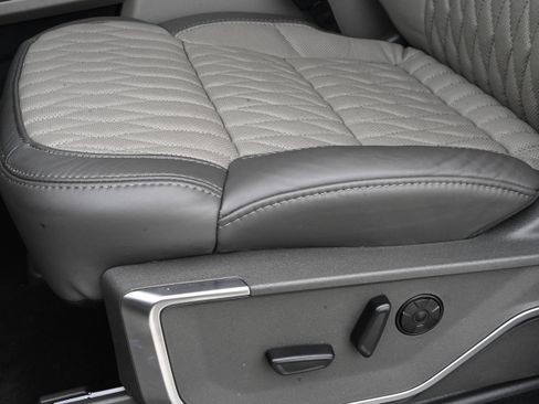 Used 2026 Ford F450 Platinum image 33