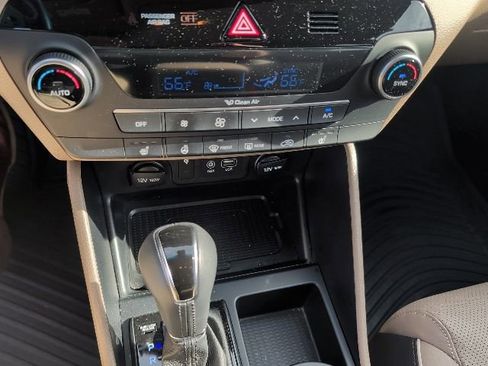 Used 2021 Hyundai Tucson Limited w/ Cargo Package image 9