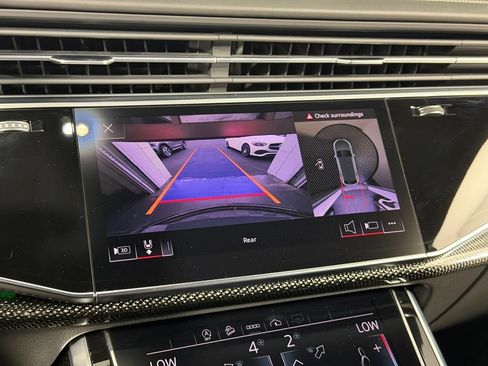 Used 2021 Audi SQ8 Premium Plus w/ Luxury Package AWD/4WD image 33