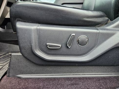 Used 2015 Ford F150 Lariat w/ Equipment Group 502A Luxury image 26