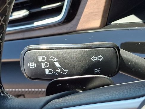 Used 2025 Volkswagen Atlas SE AWD/4WD image 26