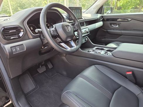 Used 2025 Honda Pilot EX-L image 28