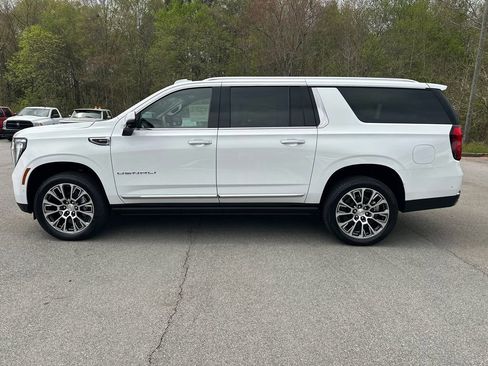 New 2026 GMC Yukon XL Denali w/ Denali Reserve Package image 9