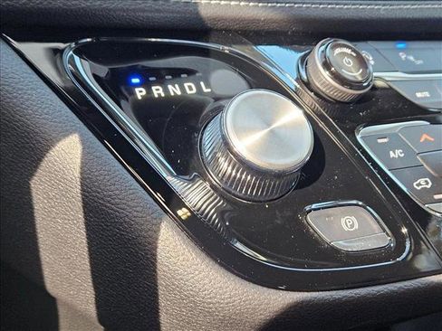 New 2026 Chrysler Pacifica Select image 12