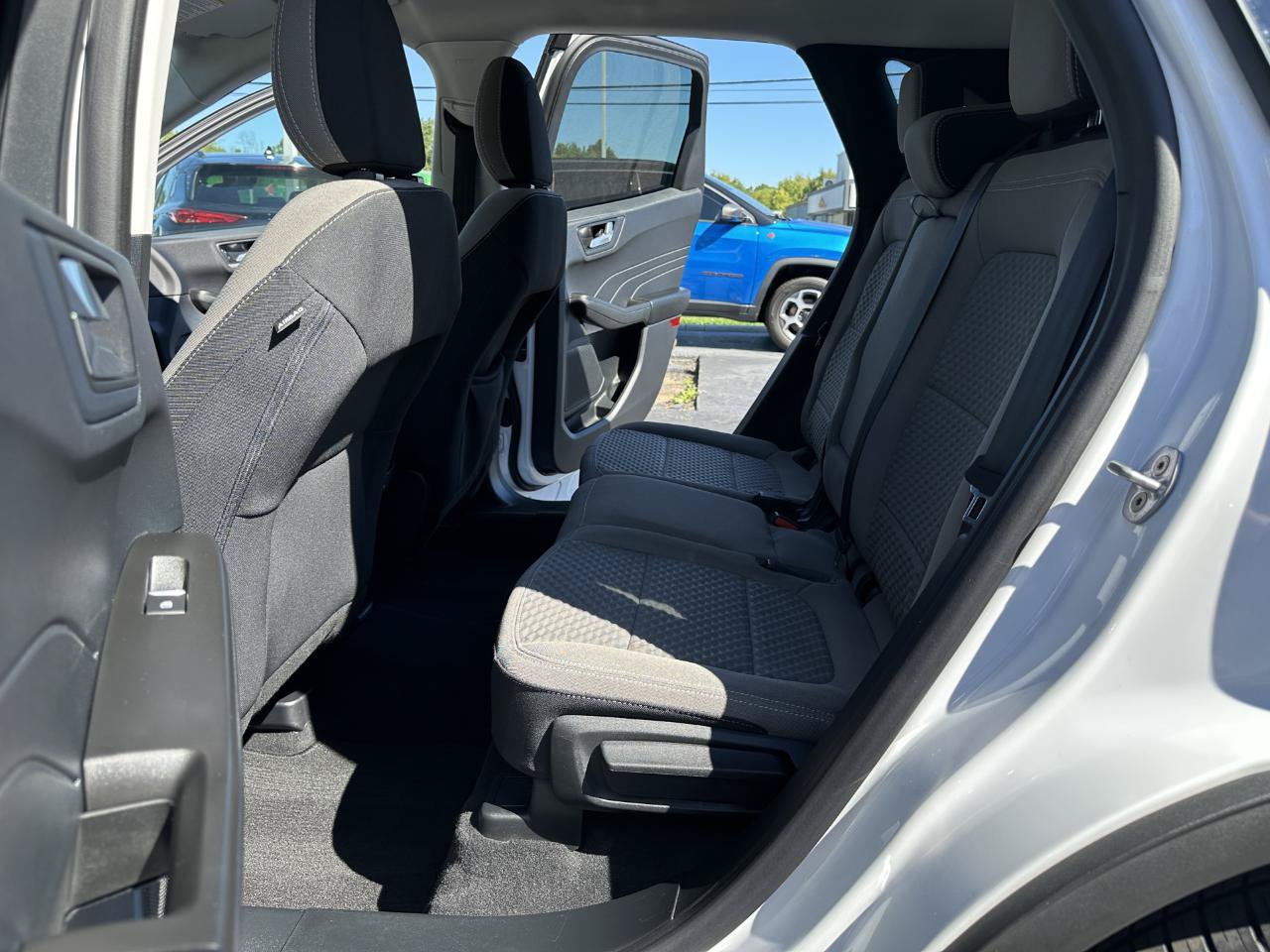 Used 2021 Ford Escape SE w/ Convenience Package AWD/4WD image 28