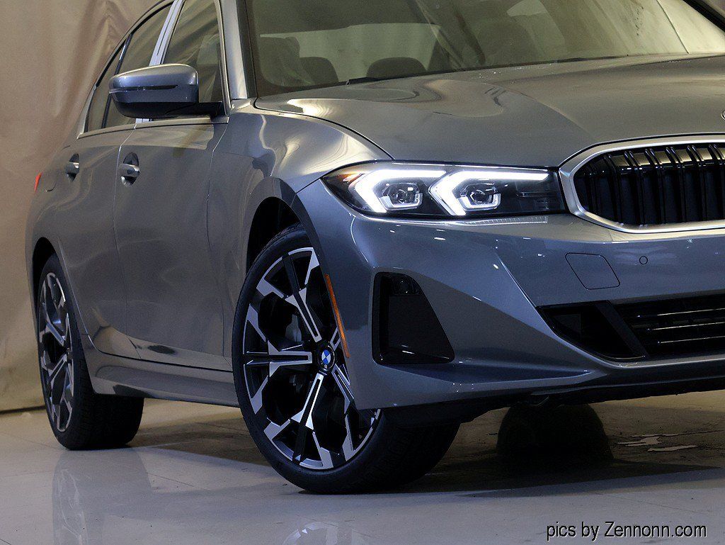New 2026 BMW 330i xDrive Sedan w/ Premium Package AWD/4WD image 4