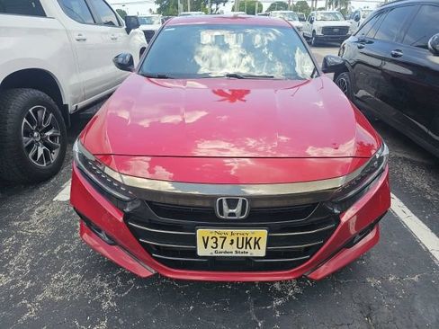 Used 2021 Honda Accord Sport image 2