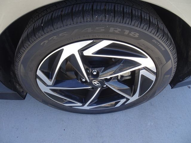 Used 2024 Hyundai Sonata SEL w/ Convenience Package FWD image 10