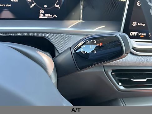 New 2026 Volkswagen Tiguan S AWD/4WD image 23