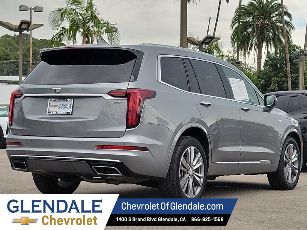 Used 2024 Cadillac XT6 Premium Luxury FWD image 11