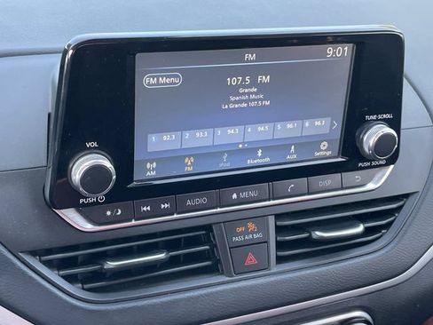Used 2022 Nissan Altima 2.5 S FWD image 16
