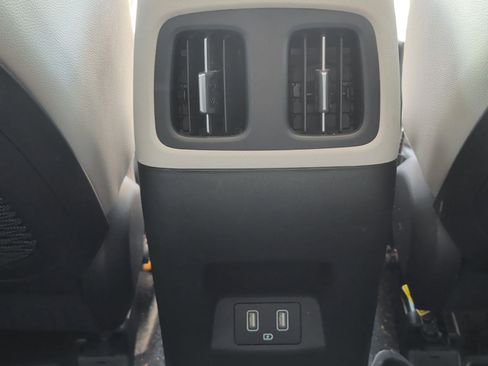 Used 2023 Hyundai Tucson Limited AWD/4WD image 25