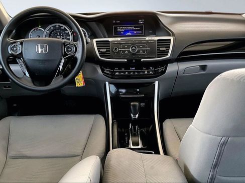 Used 2016 Honda Accord LX image 7