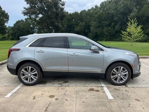 Used 2026 Cadillac XT5 Premium Luxury w/ Driver Assist Package FWD image 9