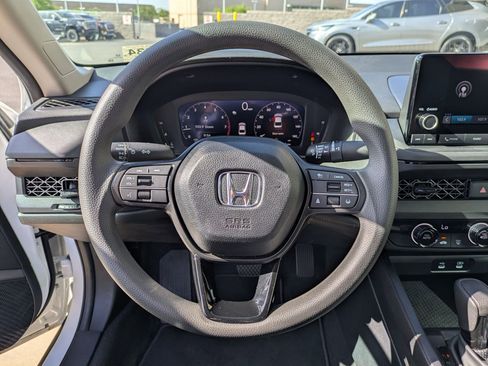 Used 2025 Honda Accord LX image 15