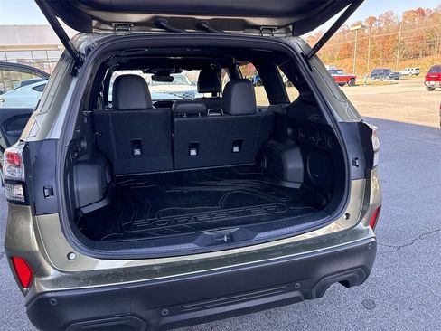 Used 2025 Subaru Forester Limited image 44