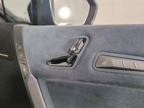 Used 2025 BMW iX xDrive50 w/ Premium Package image 34