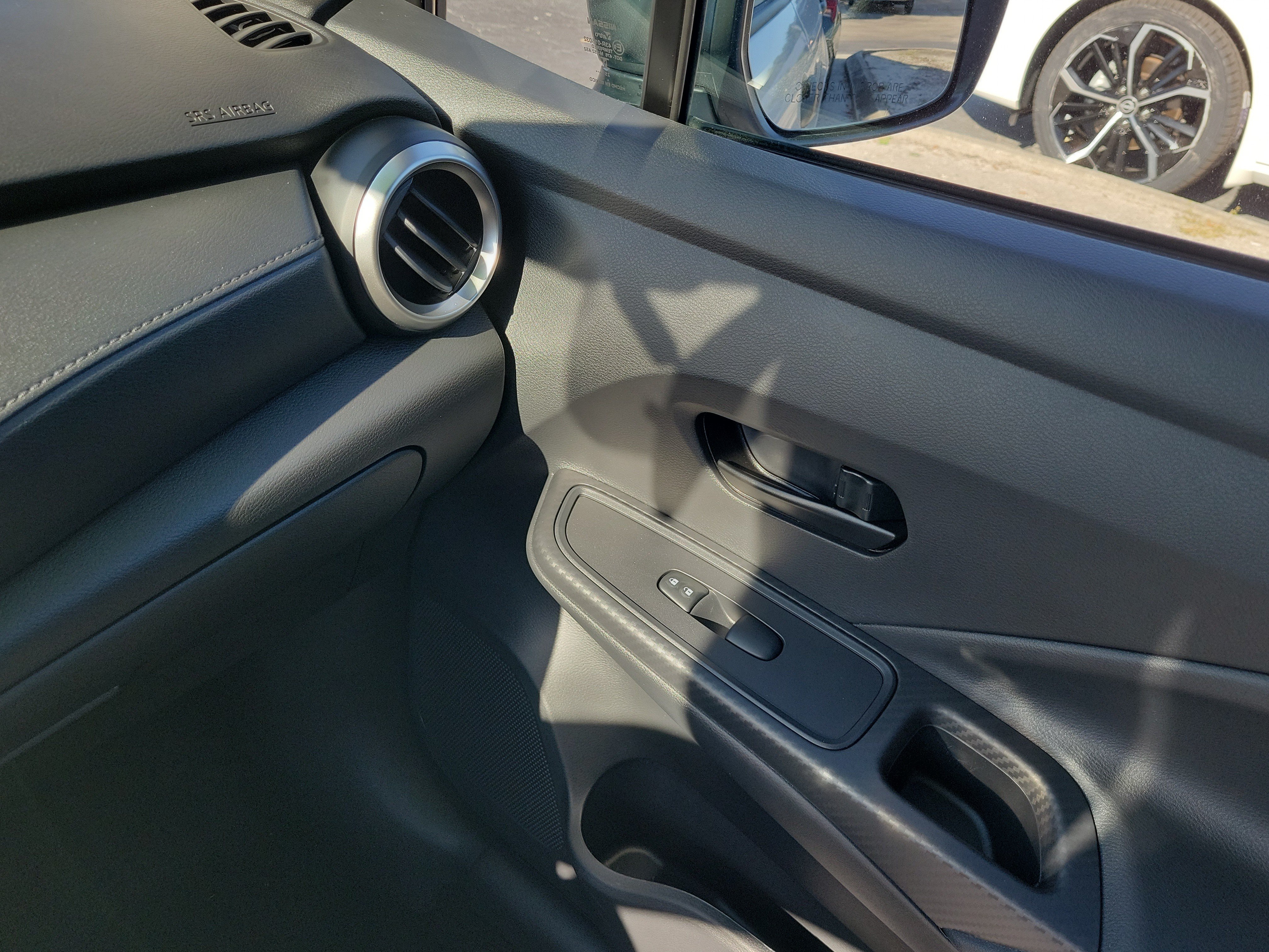 Used 2025 Nissan Versa S w/ Trunk Package FWD image 28