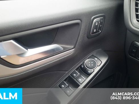 Used 2023 Ford Escape Platinum image 32