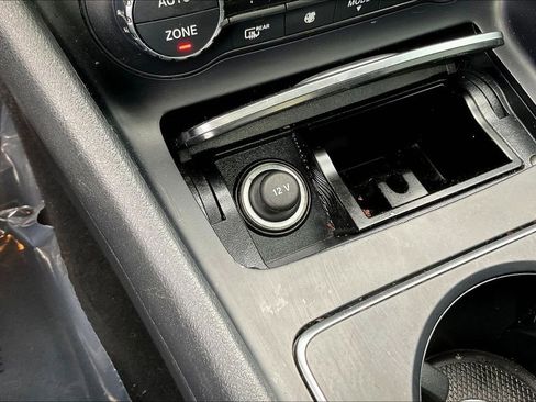 Used 2019 Mercedes-Benz GLA 250 4MATIC image 16